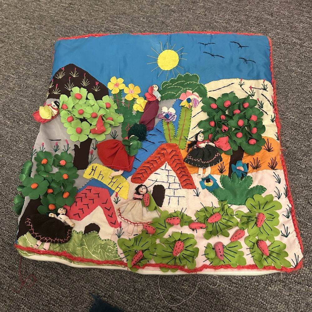 Peruvian Arpillera Textile Folk Art Embroidered Applique wall Hanging Zipper